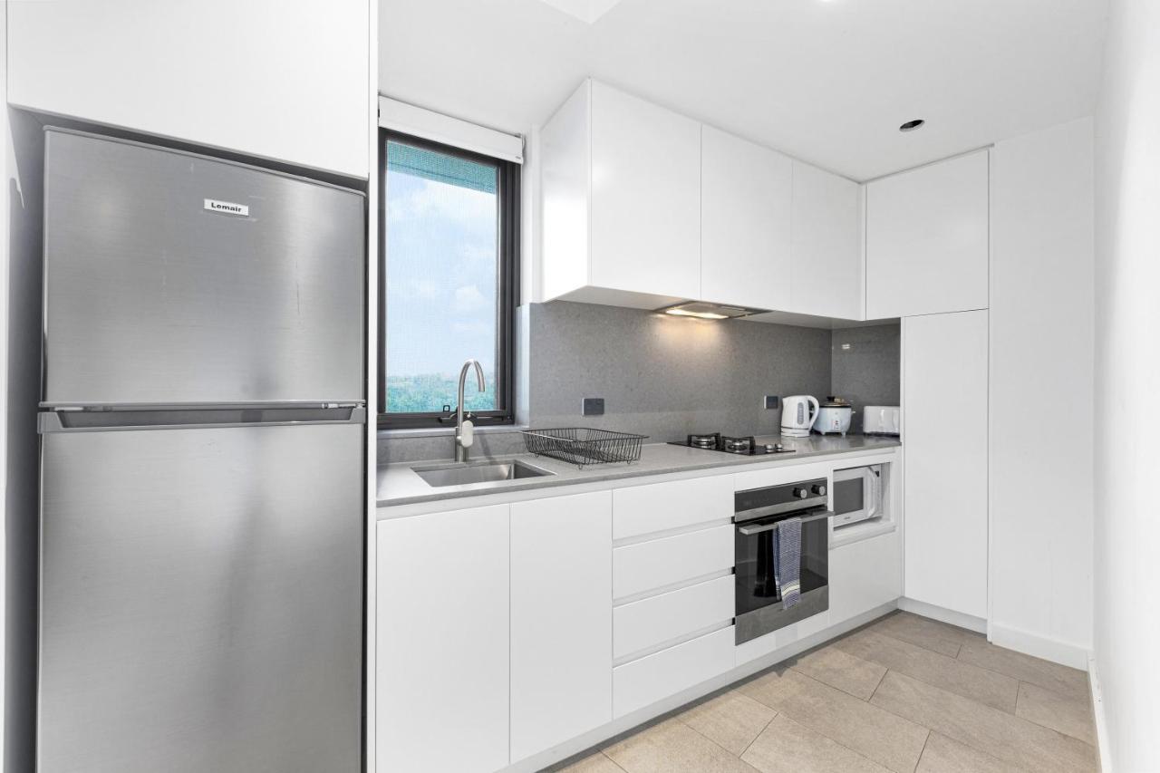 Studio For Long Term Tenants In Strathfield Cbd 悉尼 外观 照片