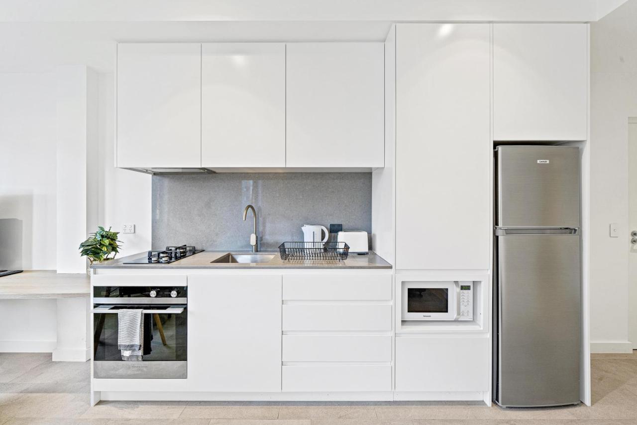 Studio For Long Term Tenants In Strathfield Cbd 悉尼 外观 照片