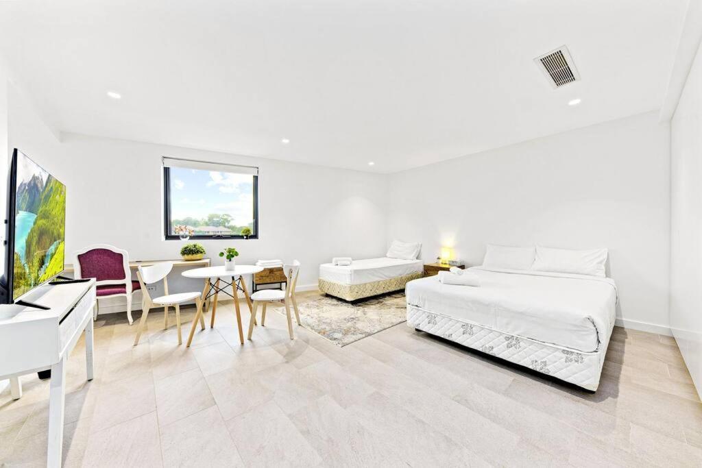 Studio For Long Term Tenants In Strathfield Cbd 悉尼 外观 照片